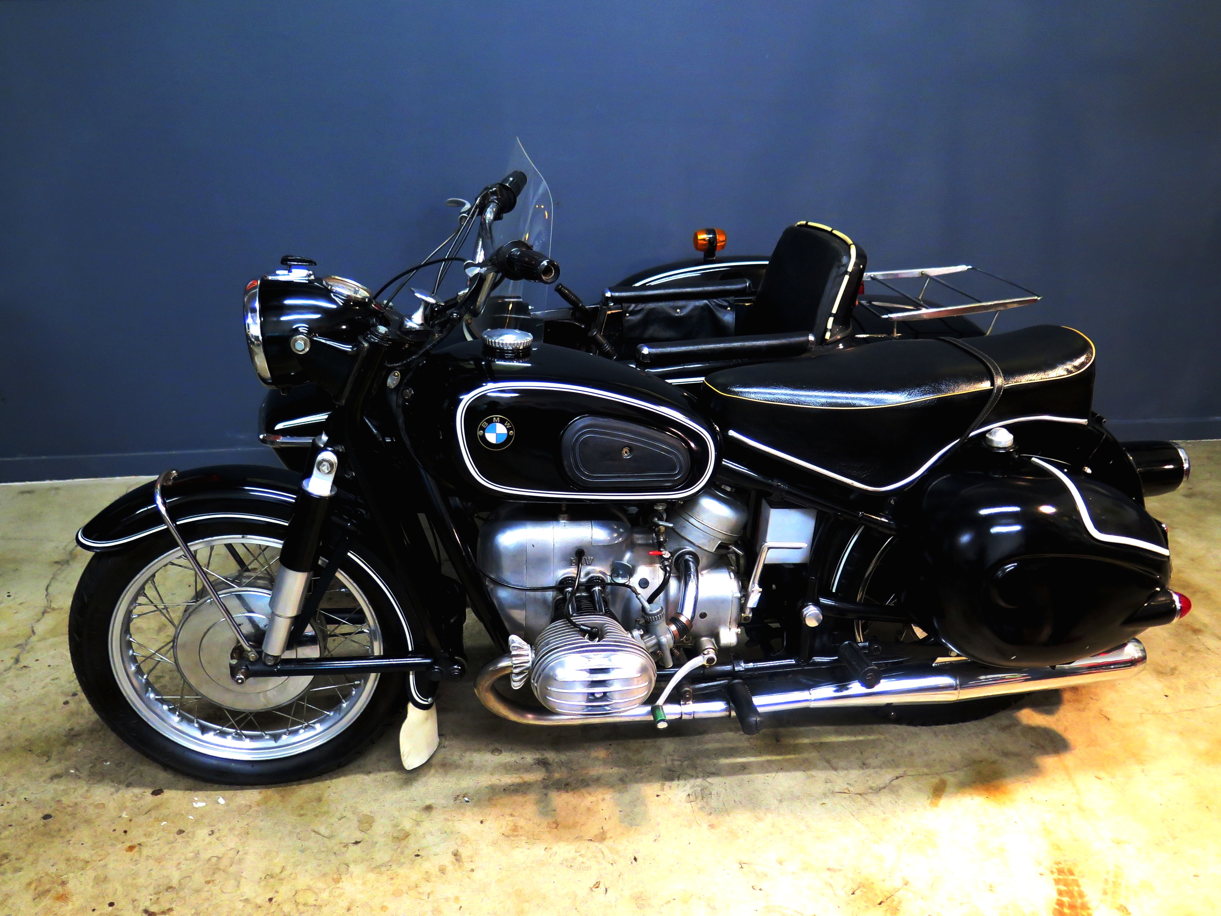 BMW R50 Sidecar | Helmets n Heels4000 x 3000